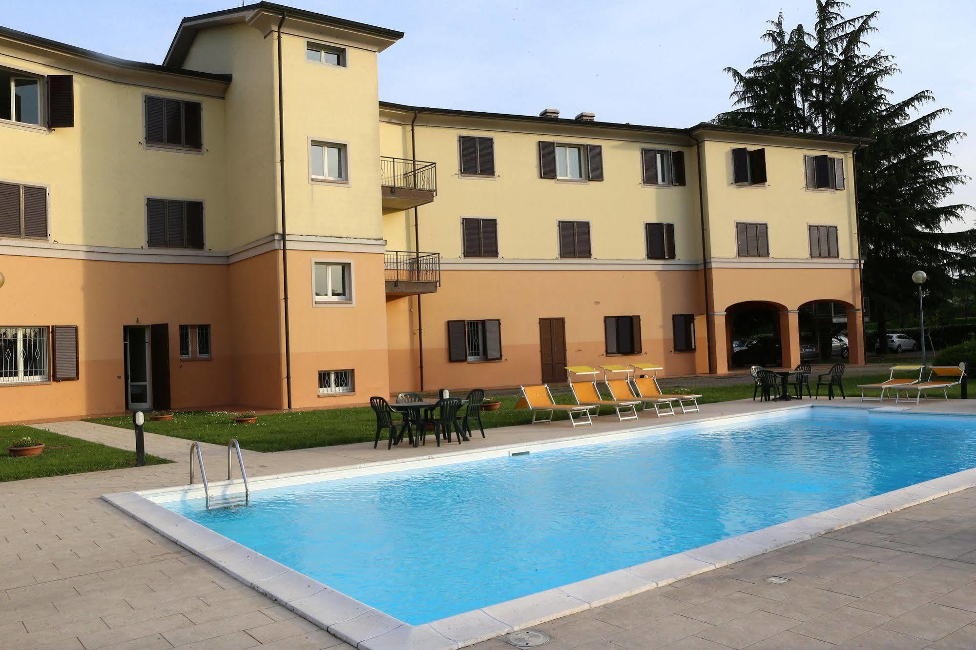 Hotel Le Ville Modena Luaran gambar